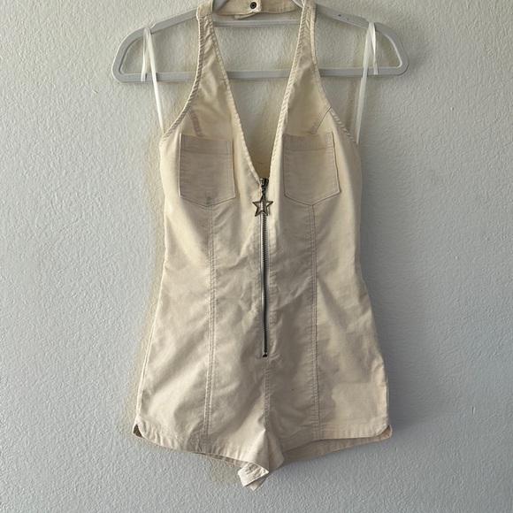 Urban Outfitters Cory Corduroy Halter Romper - Picture 2 of 4
